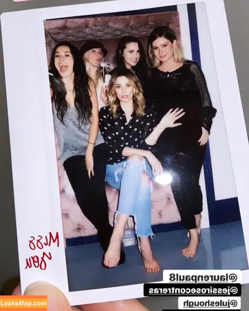 Arielle Vandenberg /  leaked photo photo #0067