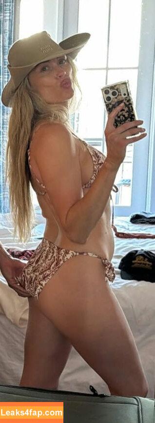 Arielle Vandenberg /  leaked photo photo #0077