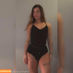 arielllll photo #0019