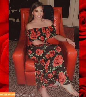 arielllll photo #0122