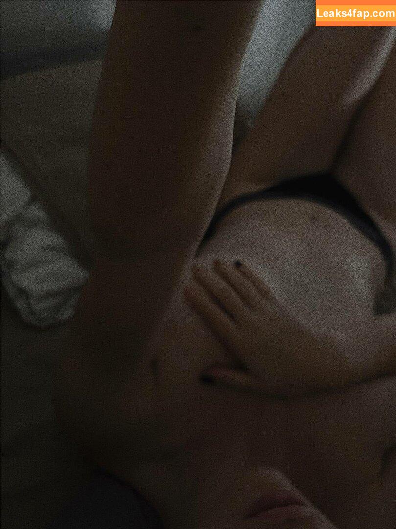 Arina Berdnikova / Ahrinyan / nyasharisha leaked photo photo #0037