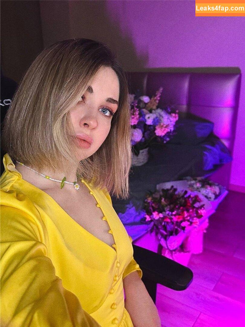 Arina Berdnikova / Ahrinyan / nyasharisha leaked photo photo #0059