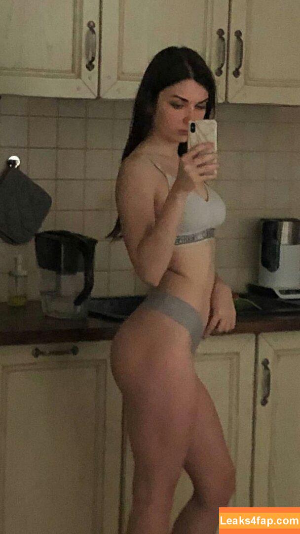 Arina Berdnikova / Ahrinyan / nyasharisha leaked photo photo #0103