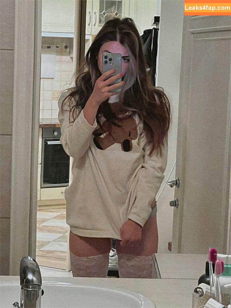 Arina Berdnikova / Ahrinyan / nyasharisha leaked photo photo #0104