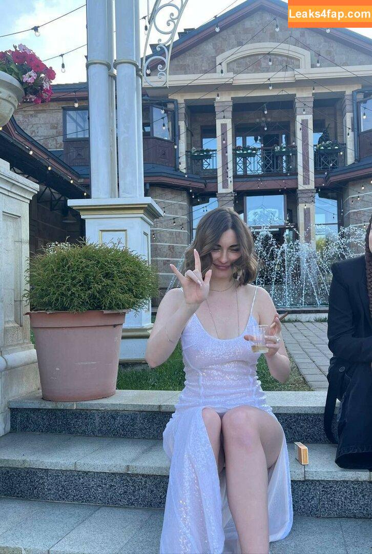 Arina Berdnikova / Ahrinyan / nyasharisha leaked photo photo #0139