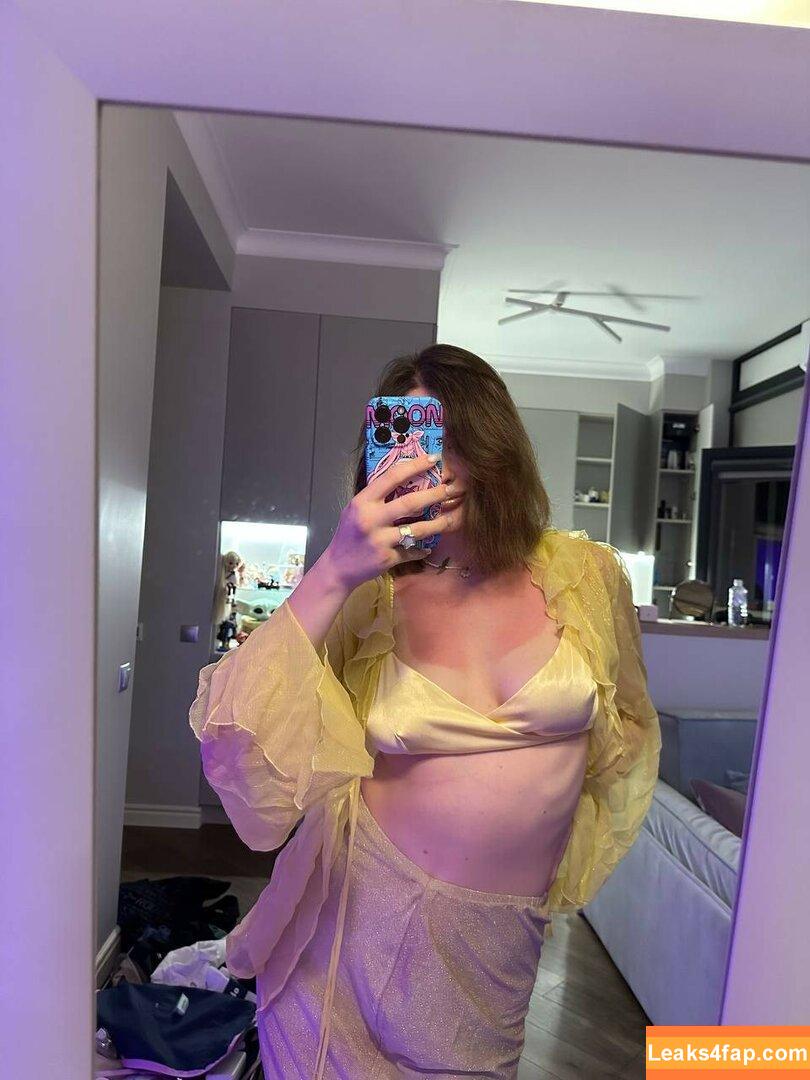 Arina Berdnikova / Ahrinyan / nyasharisha leaked photo photo #0162