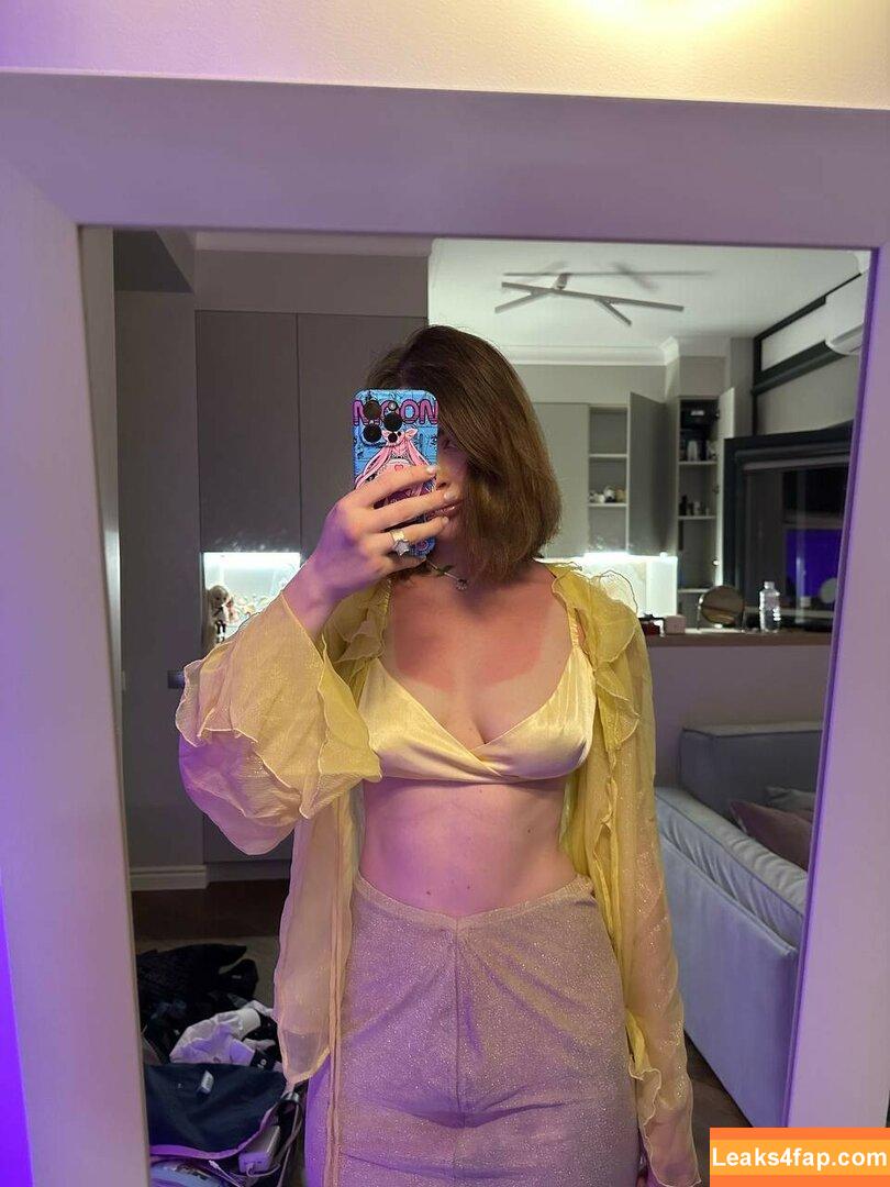 Arina Berdnikova / Ahrinyan / nyasharisha leaked photo photo #0163