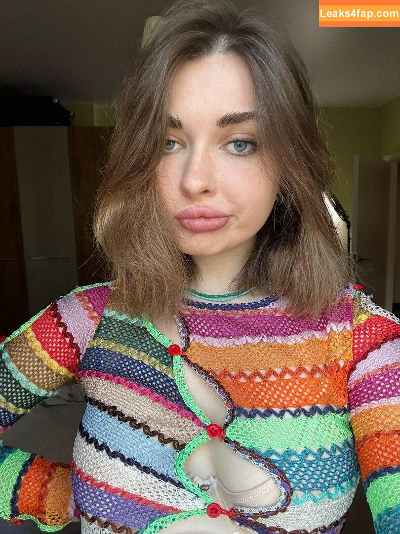 Arina Berdnikova / Ahrinyan / nyasharisha leaked photo photo #0174