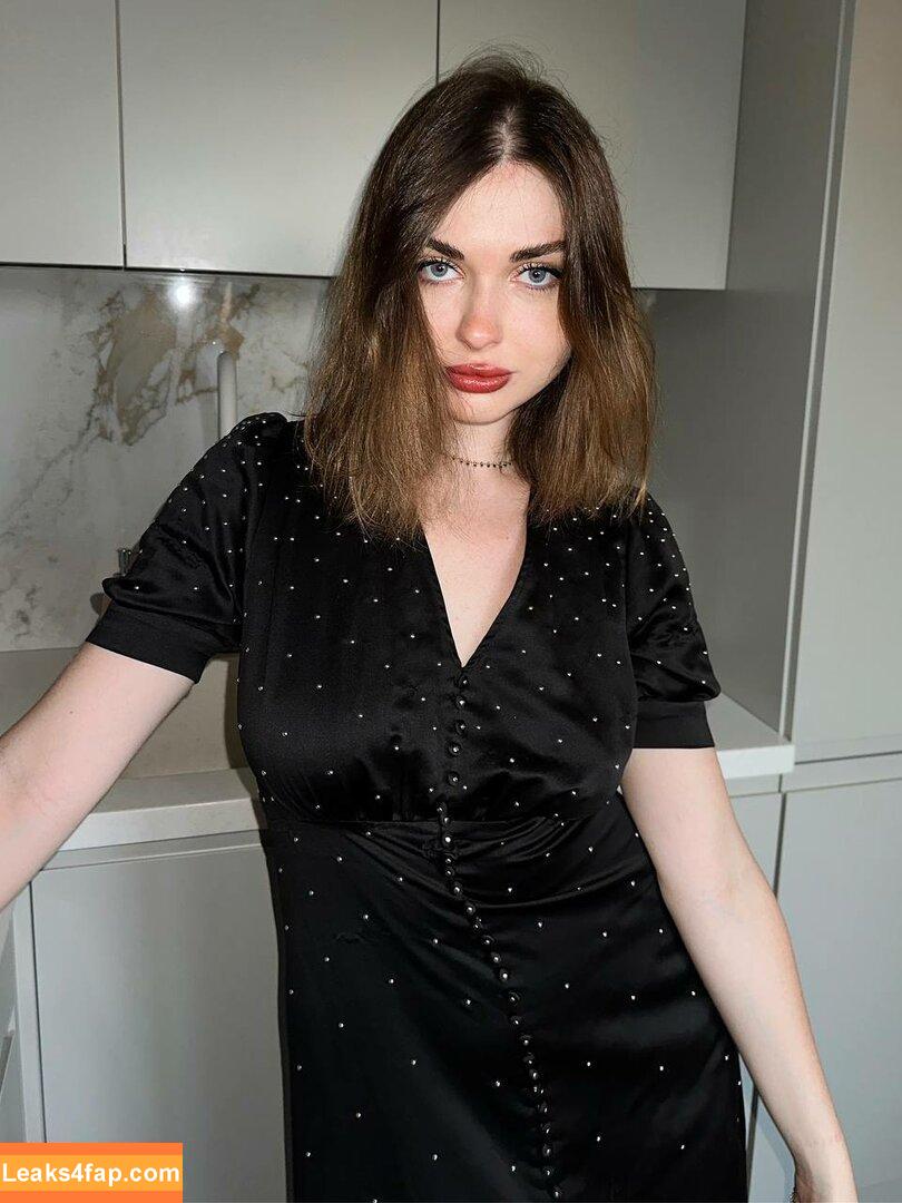 Arina Berdnikova / Ahrinyan / nyasharisha leaked photo photo #0200