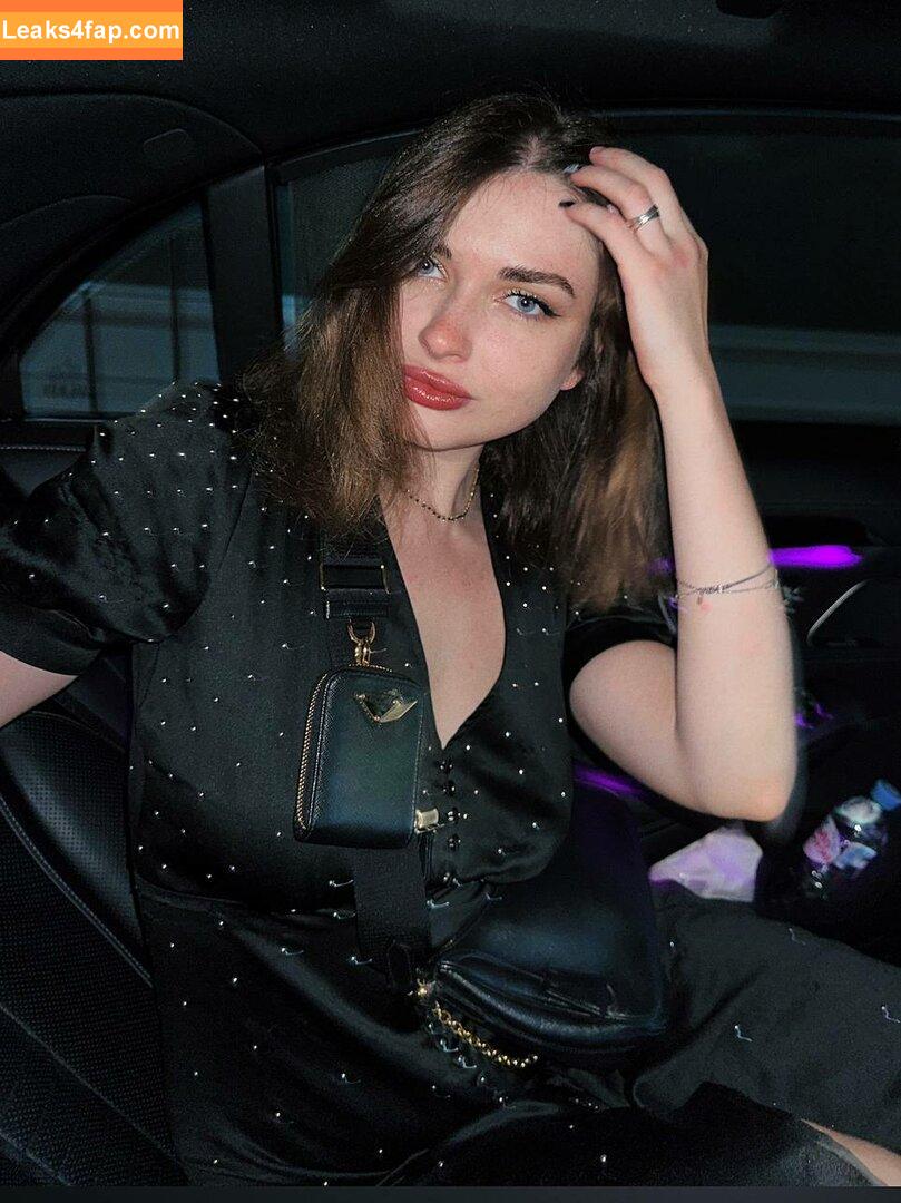 Arina Berdnikova / Ahrinyan / nyasharisha leaked photo photo #0203