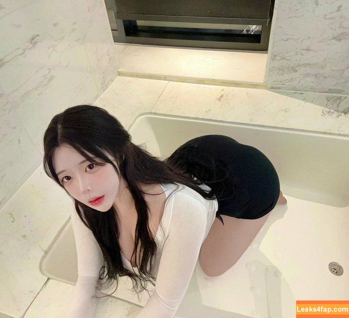 _arinyoon / __yoonarin__ / catwoman_ariany leaked photo photo #0043