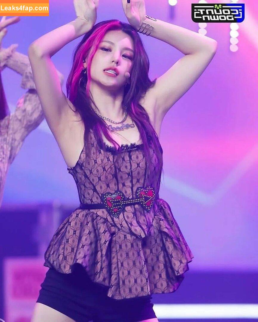 Armpit Fetish / nextdoormisha / sexyarmpitqueens leaked photo photo #0043