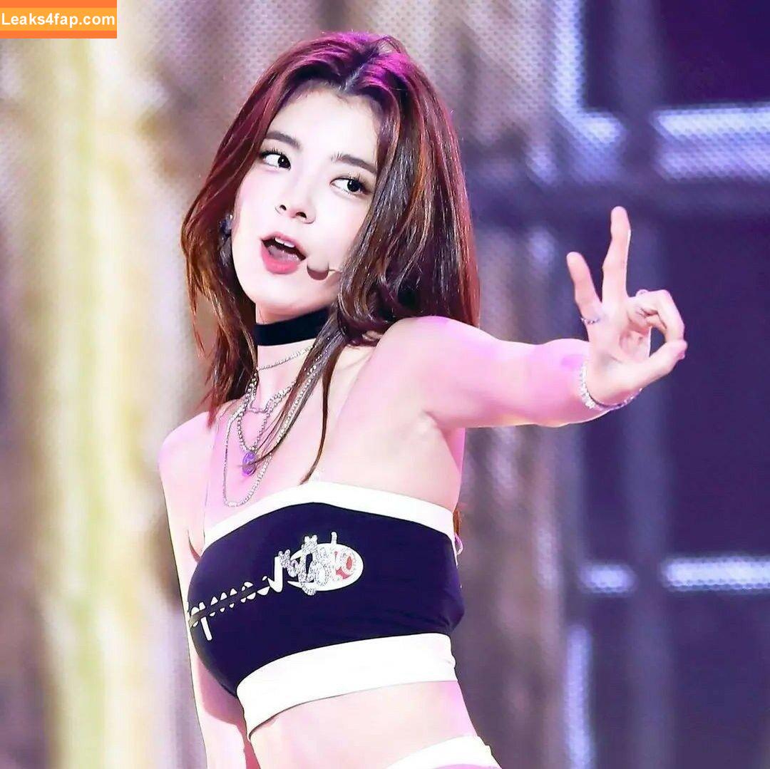 Armpit Fetish / nextdoormisha / sexyarmpitqueens leaked photo photo #0044