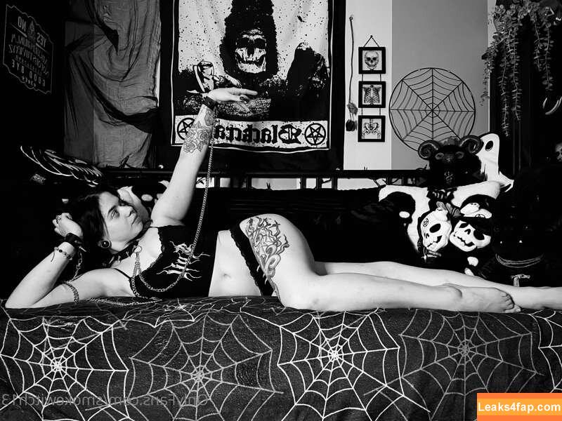 Artemis / artemispyre / https: / real_artemis / smokewitch13 leaked photo photo #0109