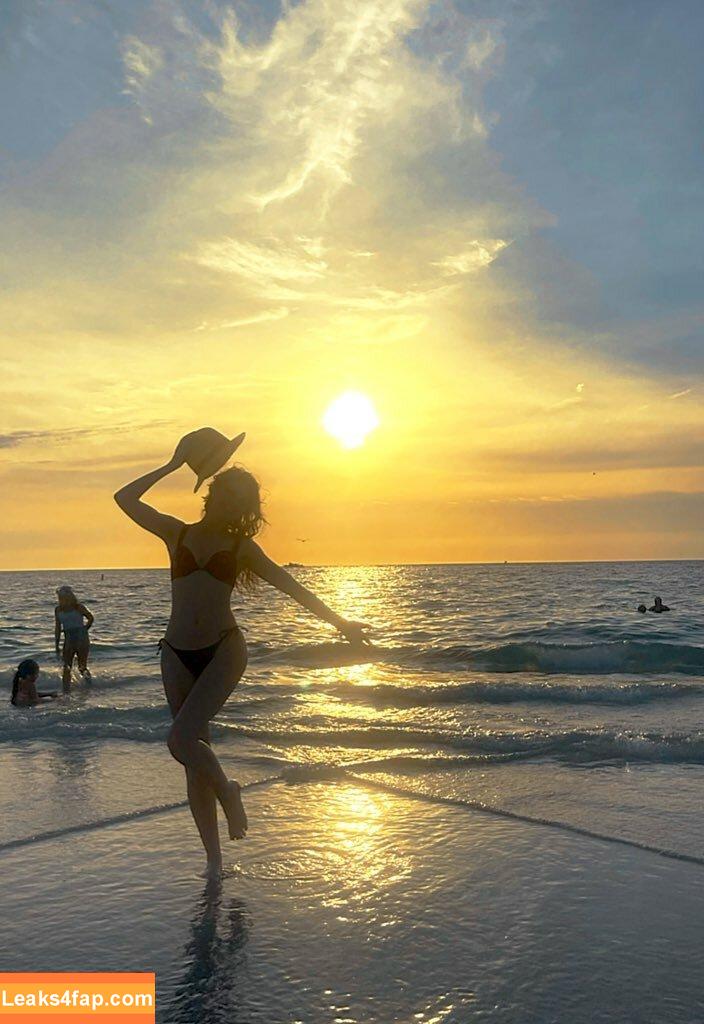 Aruuu /  / DeputyARUUU / malachitexd слитое фото фото #0144