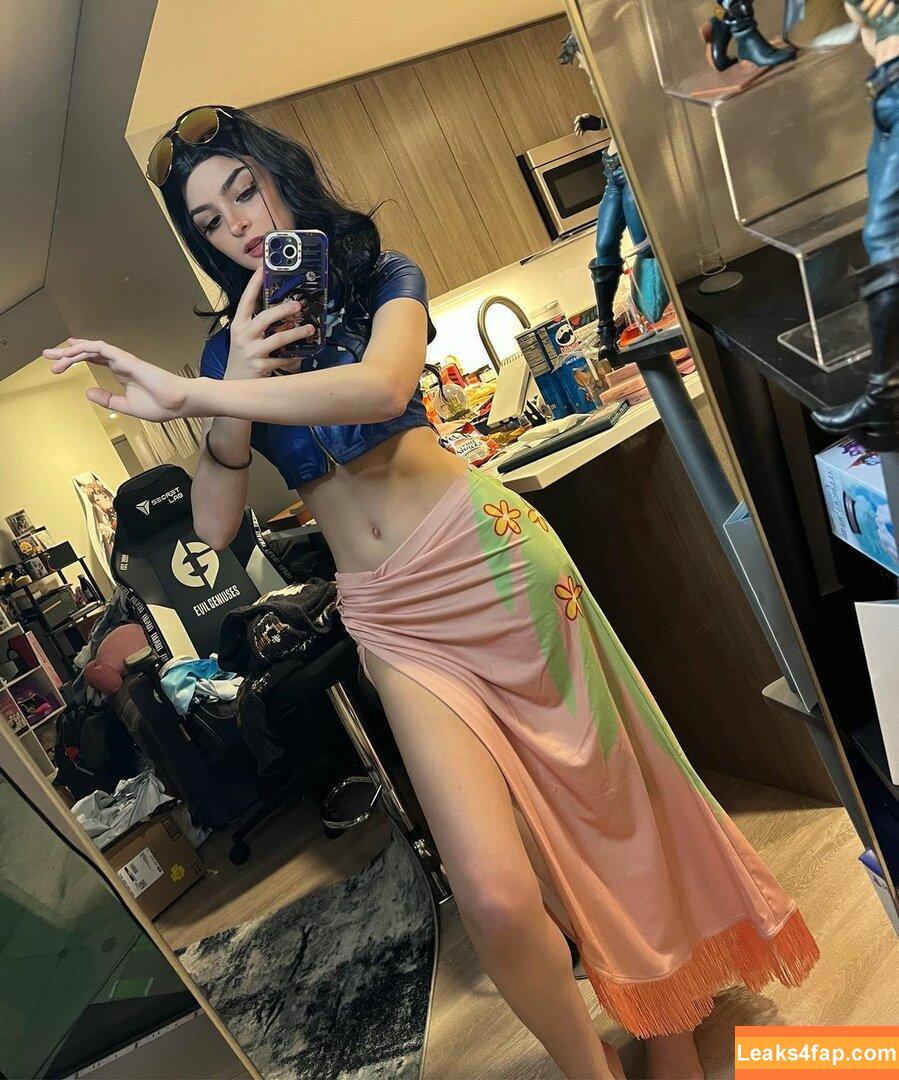 Aruuu /  / DeputyARUUU / malachitexd слитое фото фото #0175