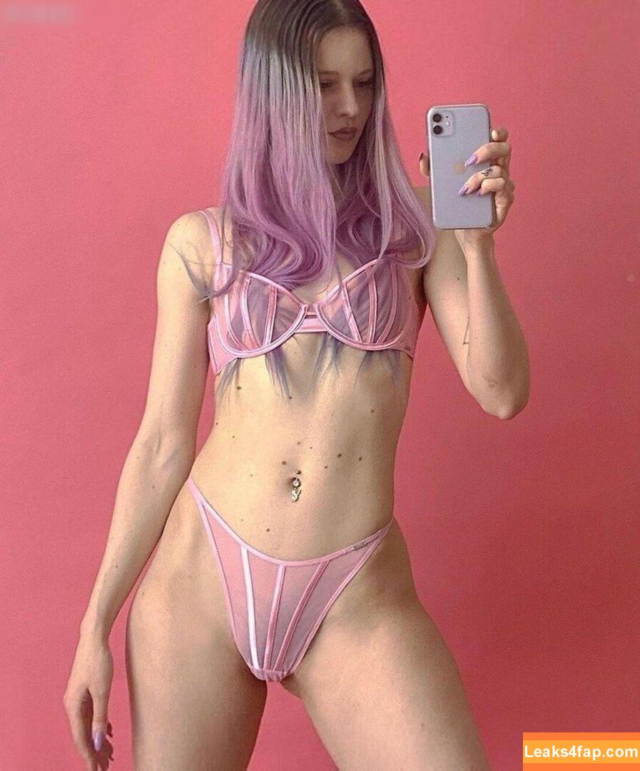 Arvida Byström /  leaked photo photo #0013