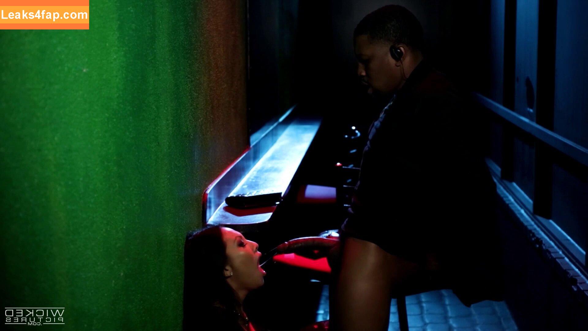 Asa Akira / asaakira / asahole leaked photo photo #1300