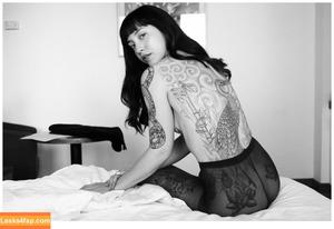 Asami Suicide photo #0003