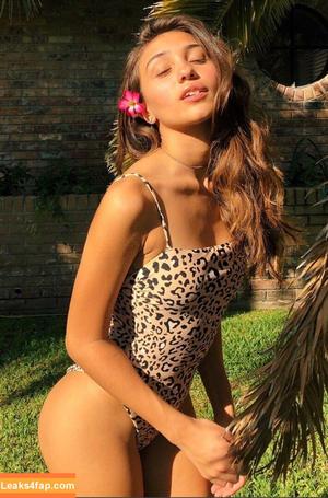 Ash Carillo photo #0002