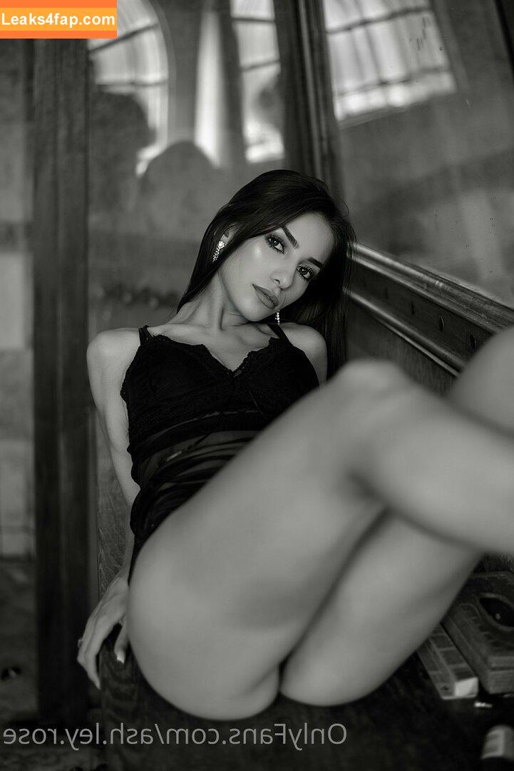 ash.ley.rose / x-rose leaked photo photo #0105