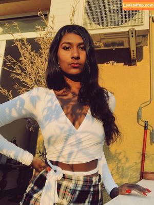 Ash Sarkar photo #0018