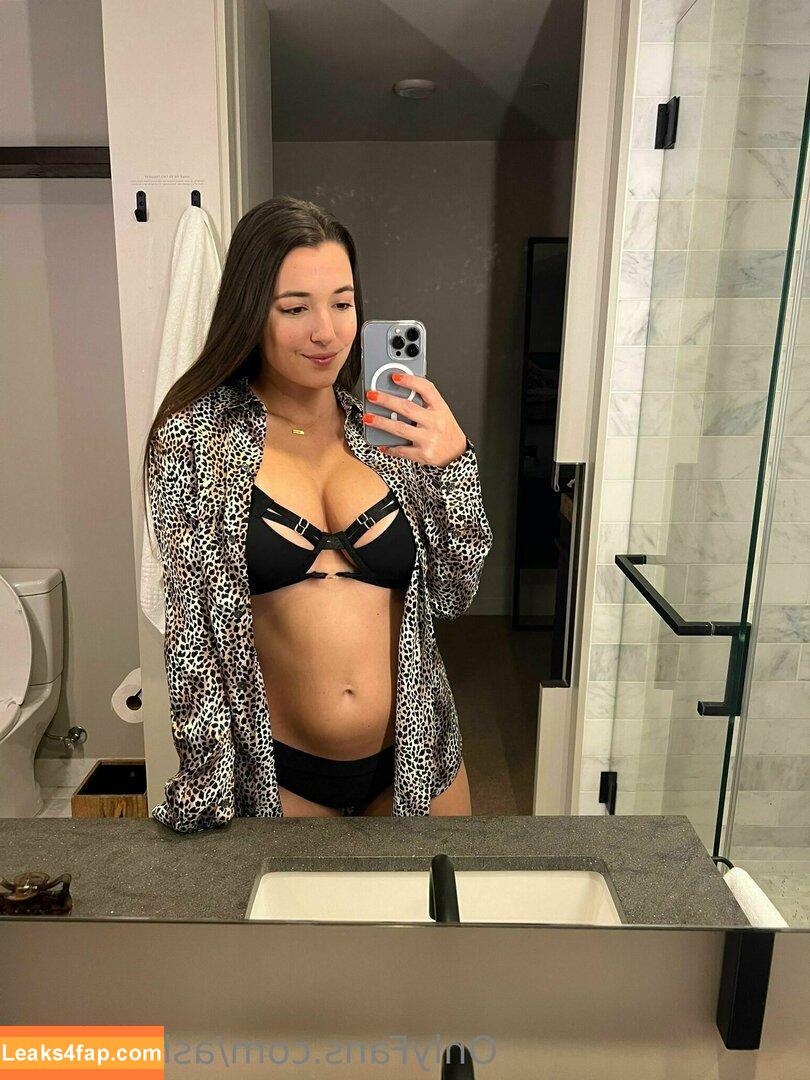 ashh_eatin / ashleylyynnn leaked photo photo #0011