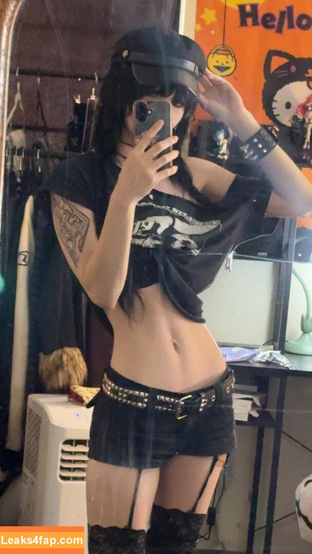 ashisbees / iamb33s leaked photo photo #0277