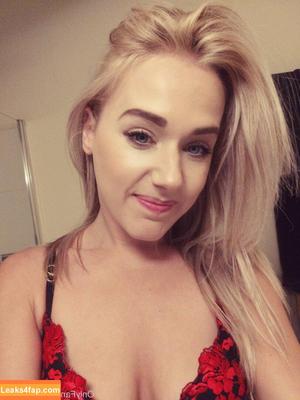 Ashley Ashton photo #0400