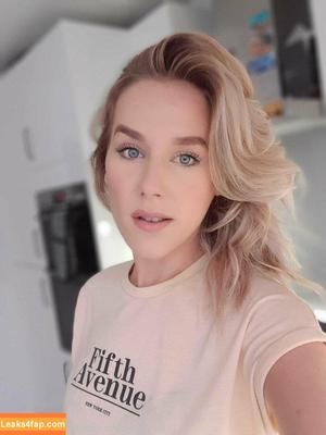 Ashley Ashton photo #0550