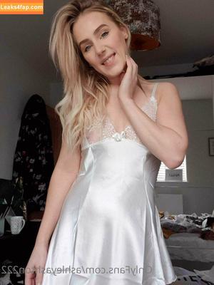 Ashley Ashton photo #0573