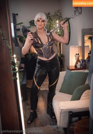 Ashley Barron photo #1611