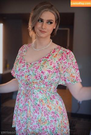 Ashley Barron photo #1781