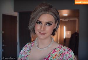 Ashley Barron photo #1785