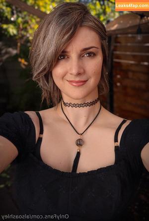 Ashley Barron photo #1829