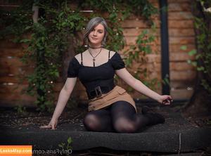 Ashley Barron photo #1833