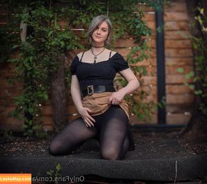 Ashley Barron photo #1837