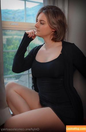 Ashley Barron photo #1852