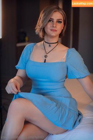 Ashley Barron photo #1988