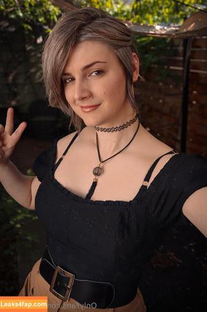 Ashley Barron photo #2025