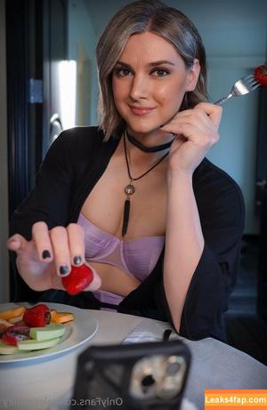 Ashley Barron photo #2191