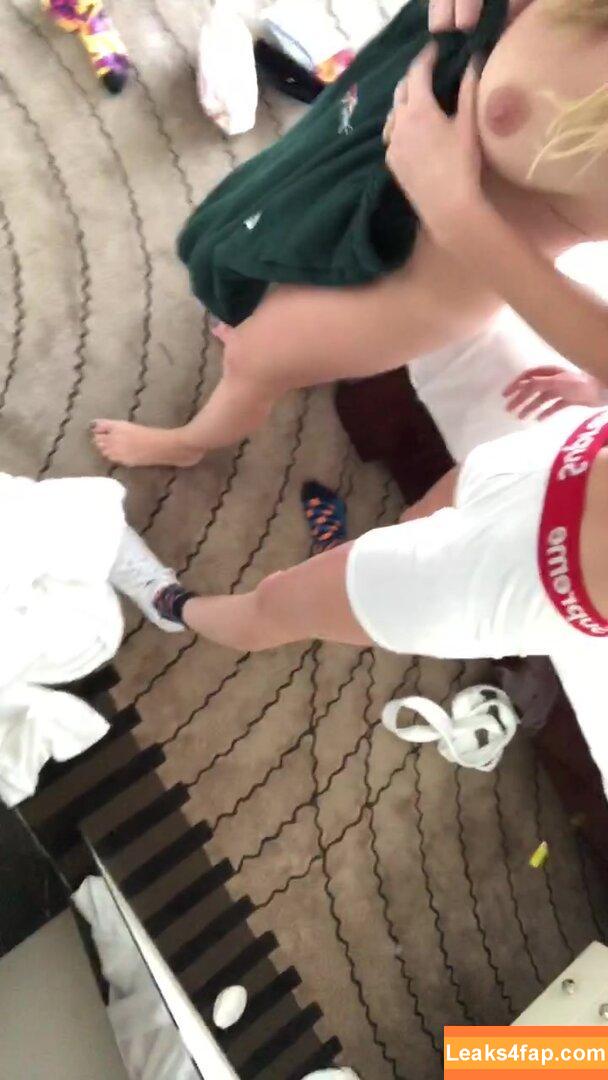 Ashley Benson / AshBenzo / ashleybenson leaked photo photo #0135