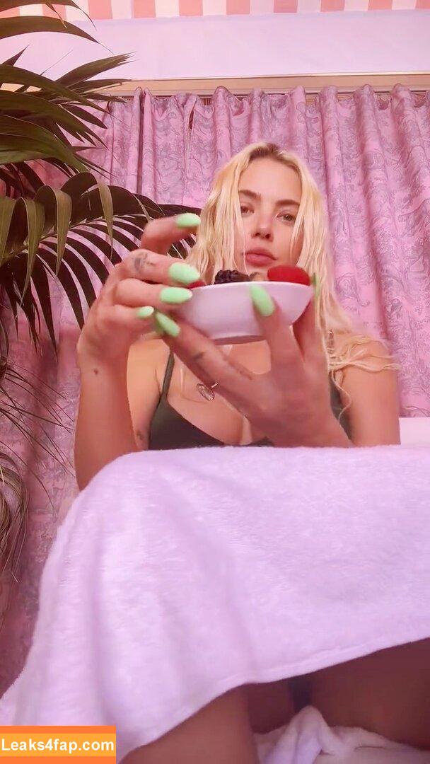 Ashley Benson / AshBenzo / ashleybenson leaked photo photo #0149