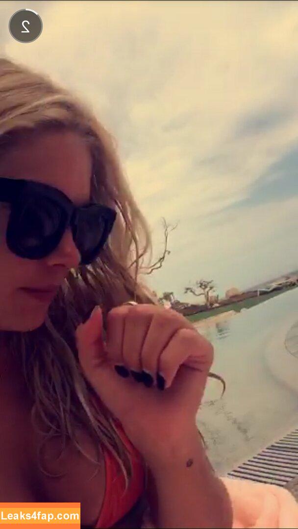 Ashley Benson / AshBenzo / ashleybenson leaked photo photo #0163