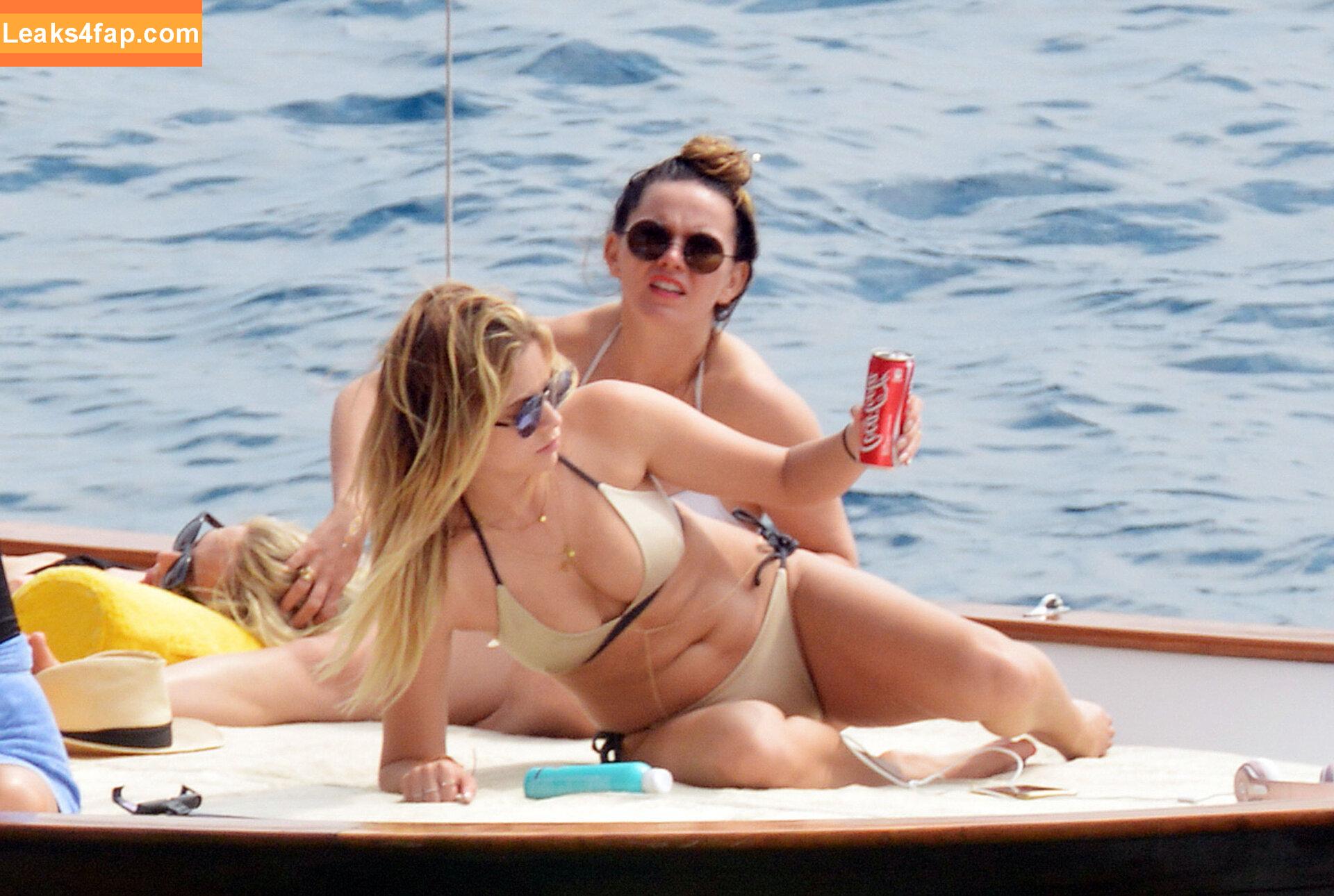 Ashley Benson / AshBenzo / ashleybenson leaked photo photo #0225