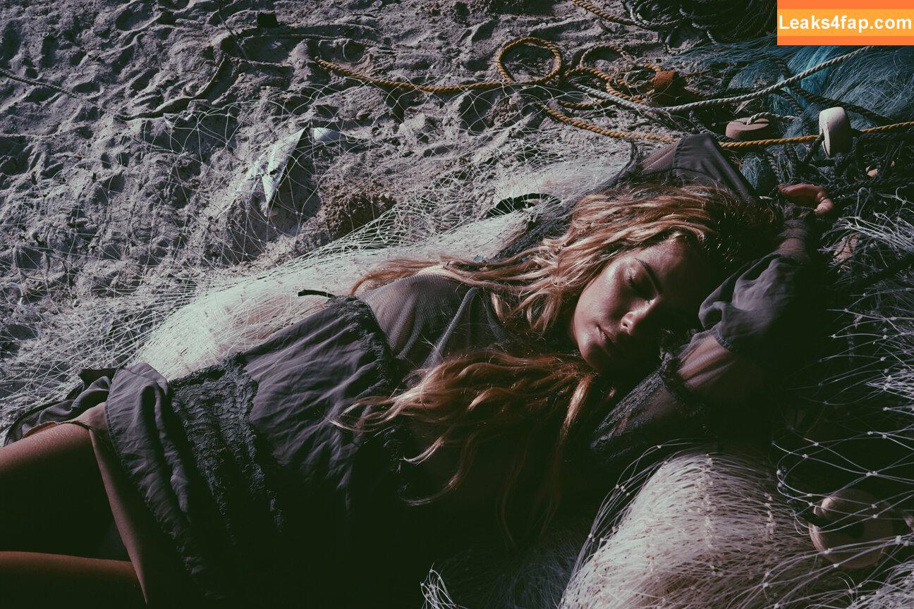 Ashley Benson / AshBenzo / ashleybenson leaked photo photo #0243