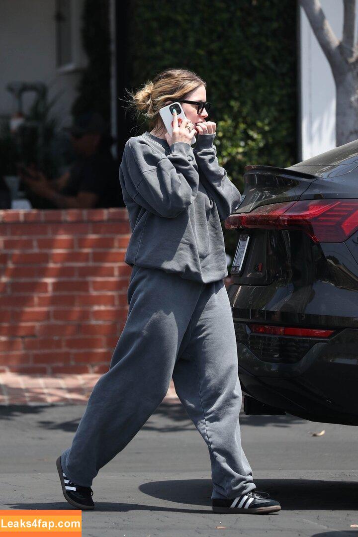 Ashley Benson / AshBenzo / ashley_benson1 / ashleybenson leaked photo photo #0657