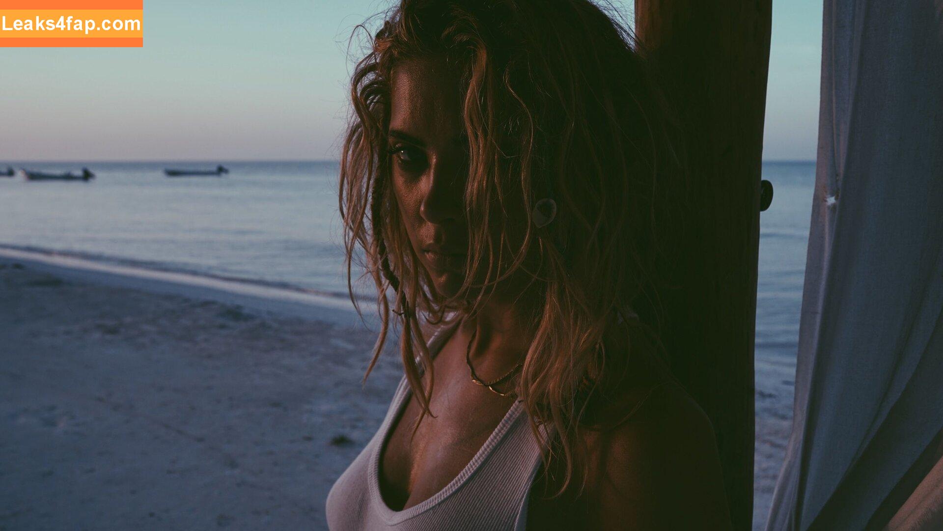 Ashley Benson / AshBenzo / ashley_benson1 / ashleybenson leaked photo photo #0678