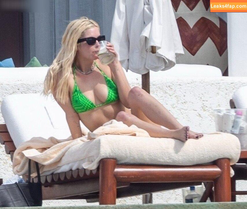 Ashley Benson / AshBenzo / ashley_benson1 / ashleybenson leaked photo photo #0889
