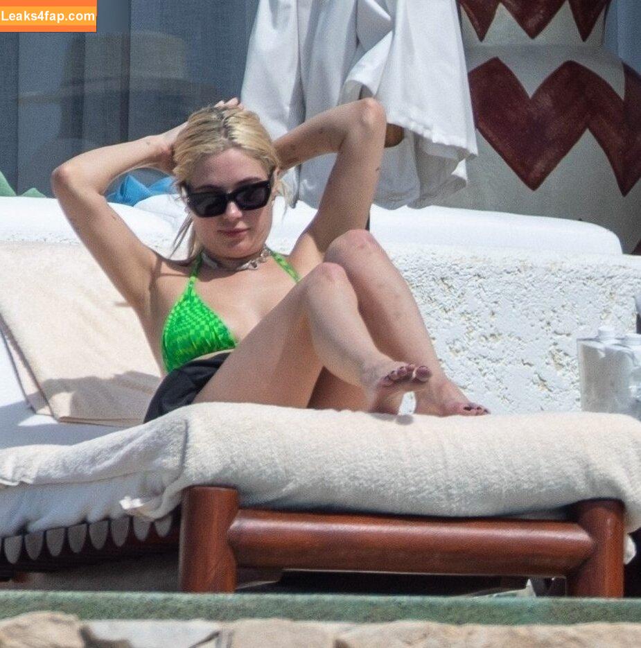 Ashley Benson / AshBenzo / ashley_benson1 / ashleybenson leaked photo photo #0890